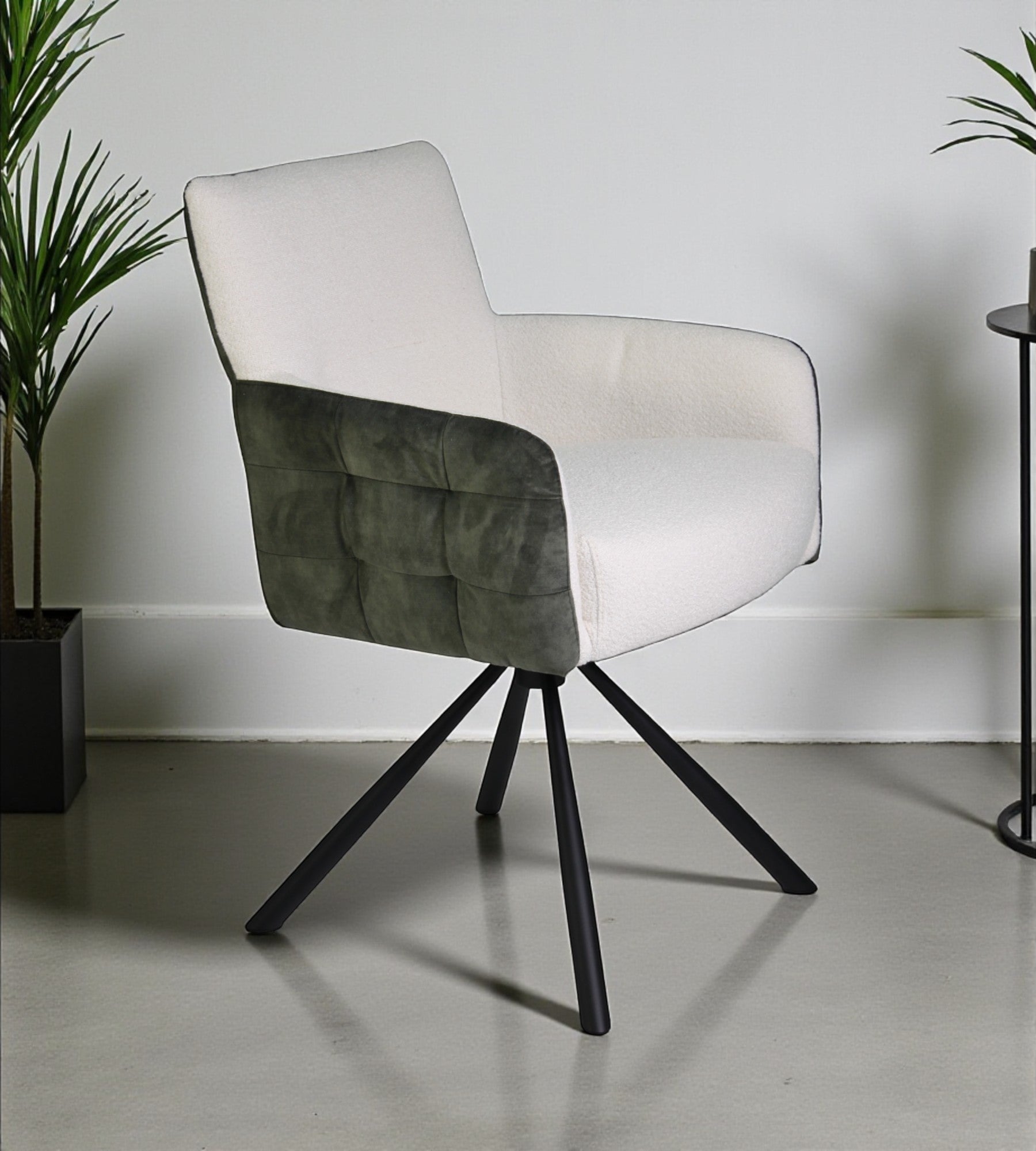 CC067-CAdoreDarkGrey_AlpineIvory-